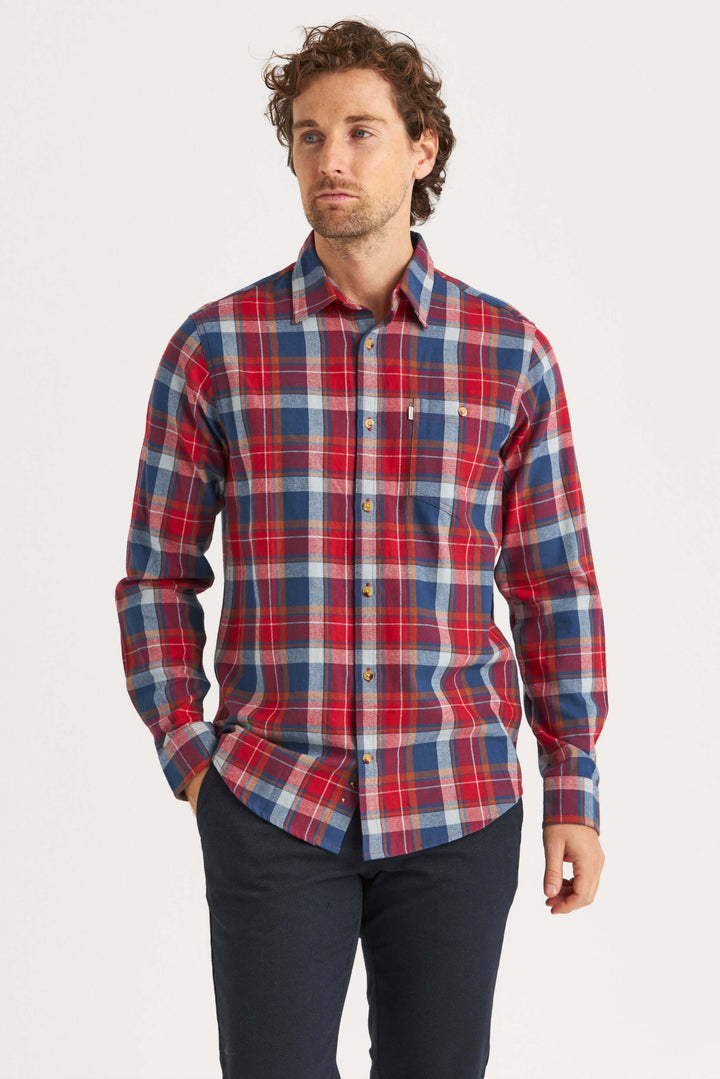 Flanellskjorta i rött med blå och vit ruta