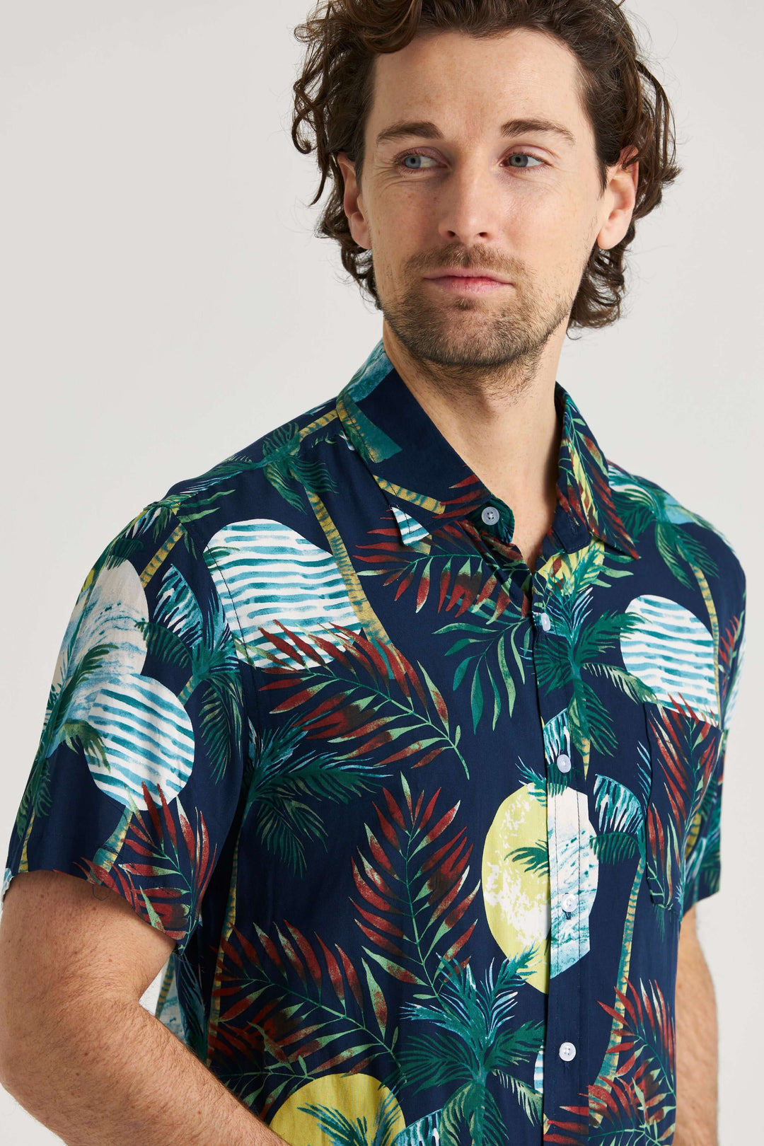 Marinblå viskos-skjorta