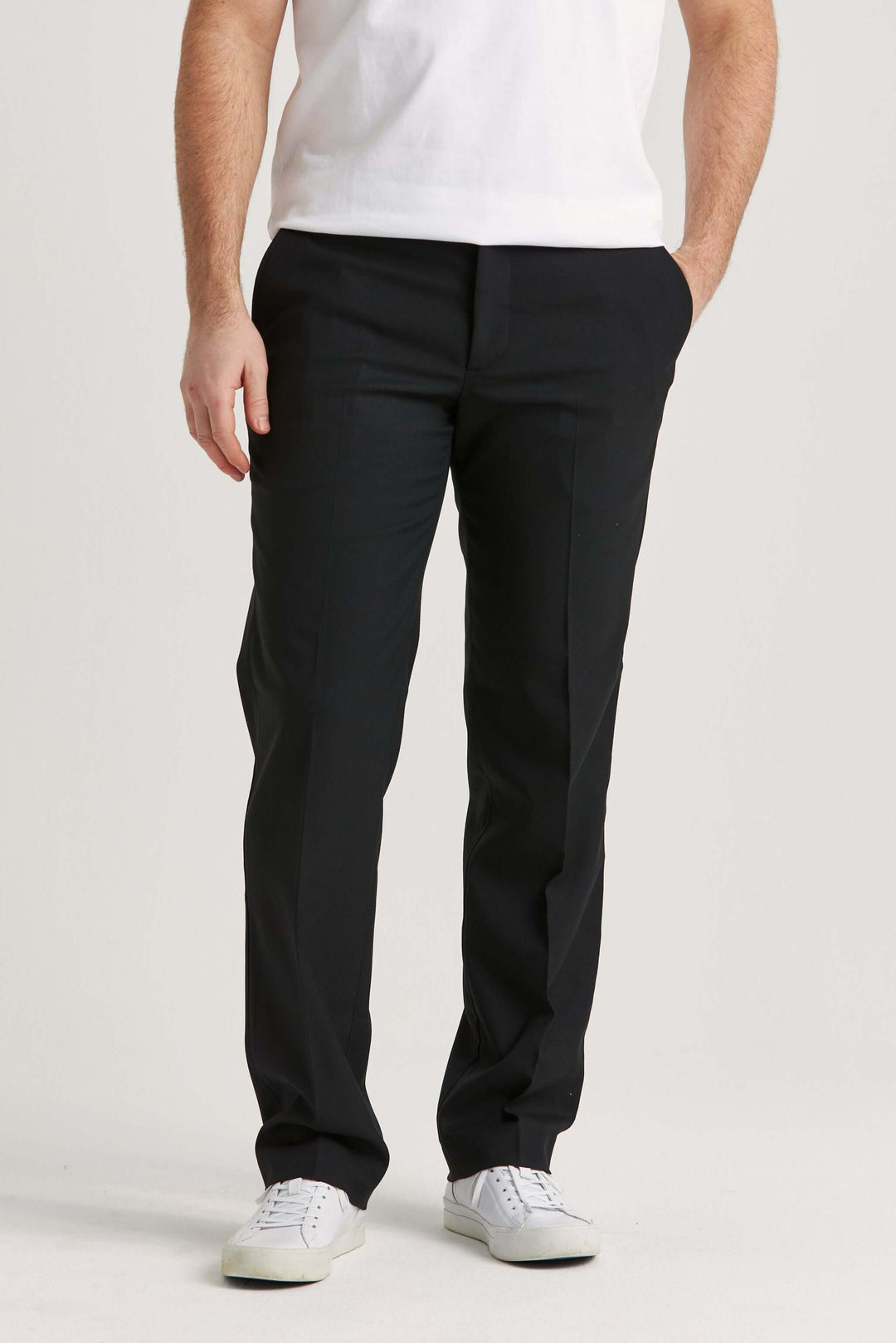 svarta kostymbyxor i ullstretch