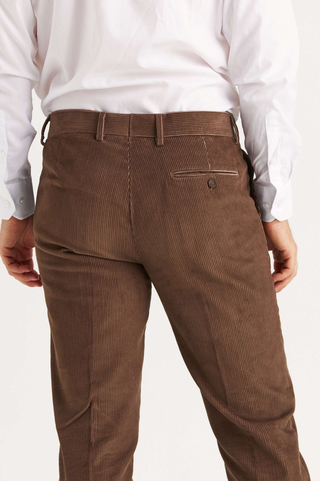 manchesterbyxa brun regular fit