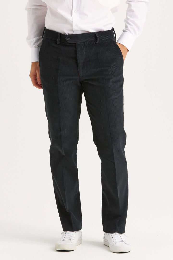 manchesterbyxa grå regular fit