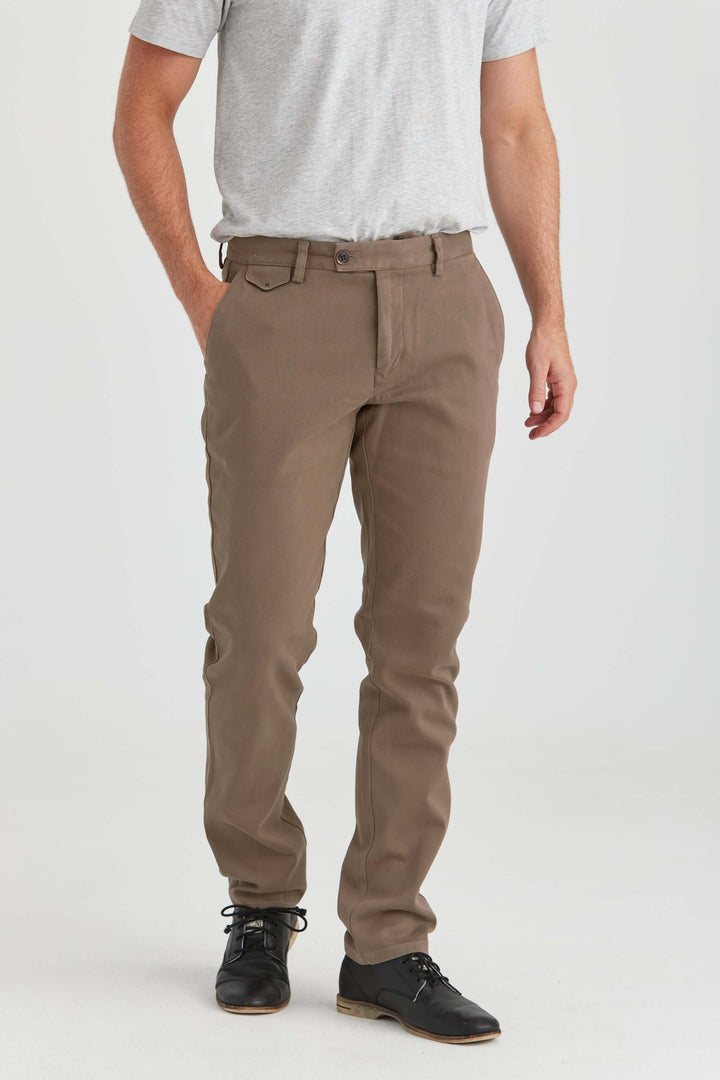 Beige Chinos med stretch