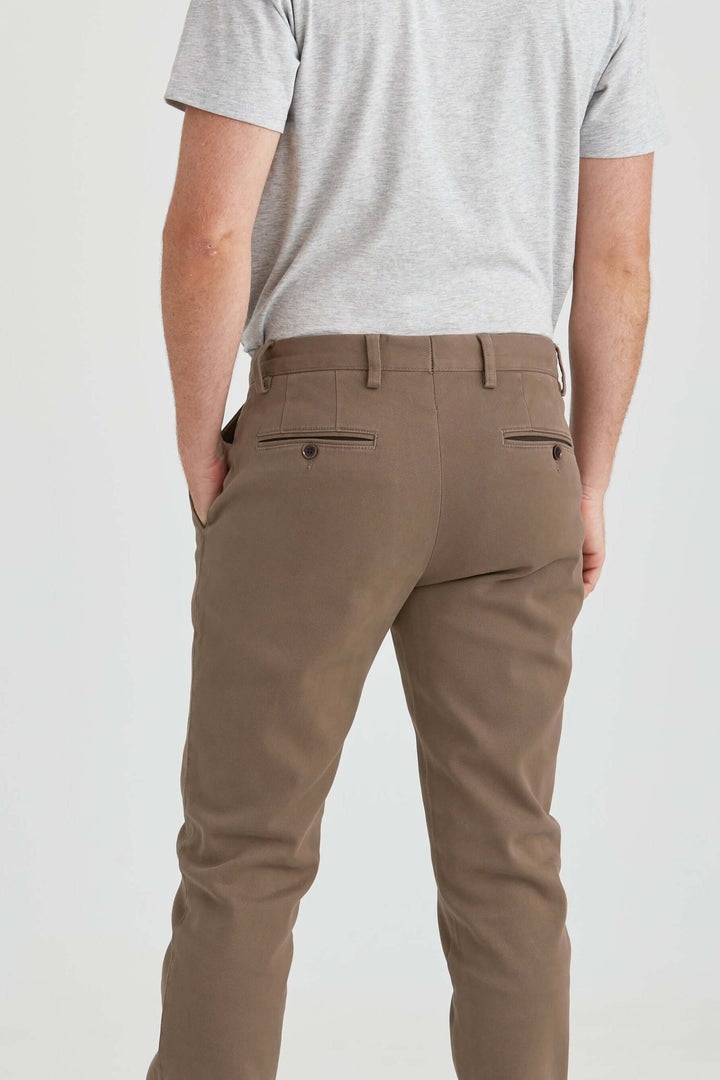 Beige Chinos med stretch