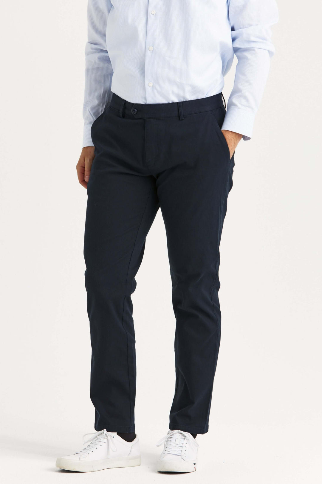 Marinblå Chinos med stretch