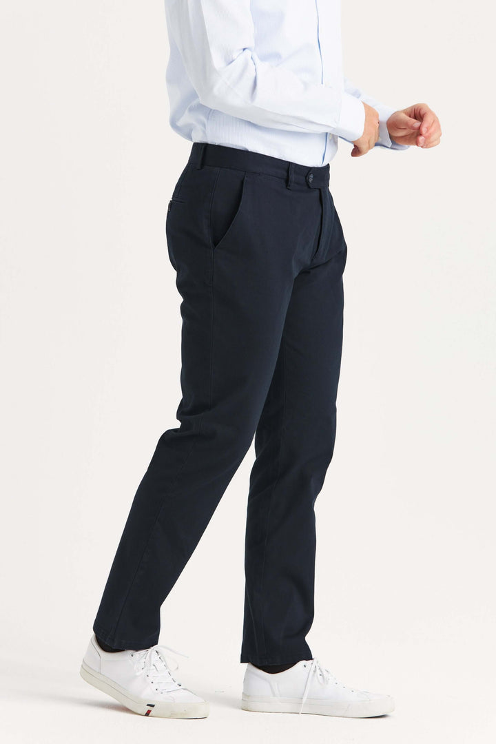 Marinblå Chinos med stretch