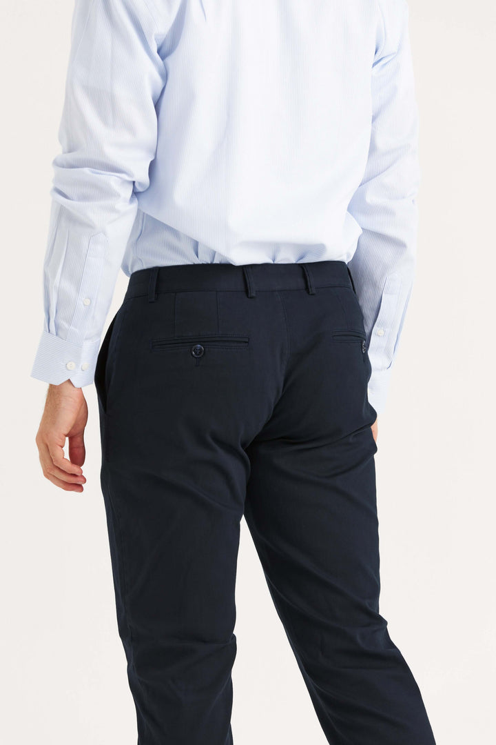 Marinblå Chinos med stretch