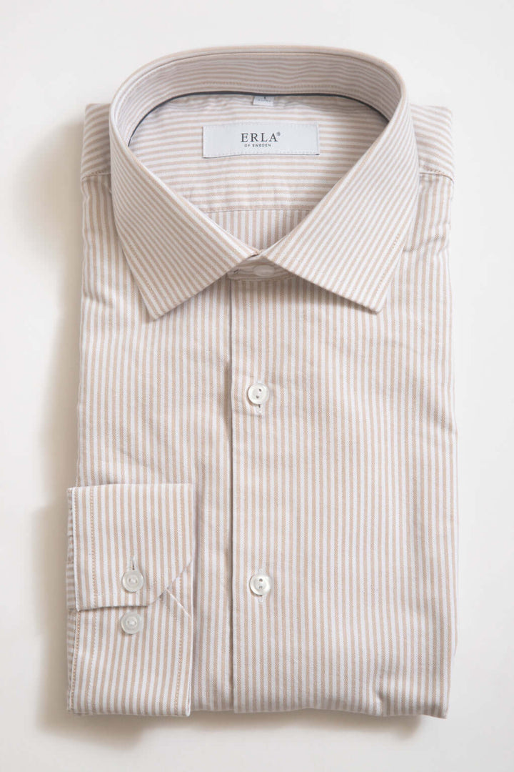 Beige randig oxfordskjorta