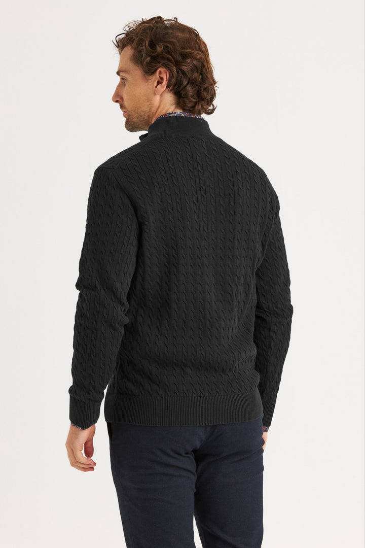 Svart Kabelstickad Halv-Zip Tröja
