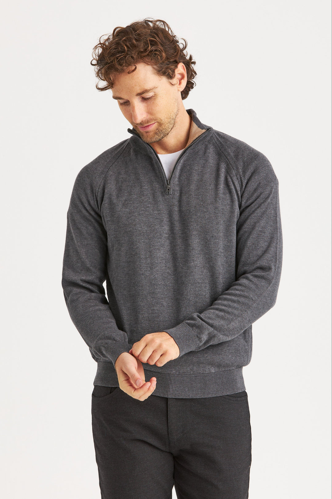 grå stickad halv-zip tröja