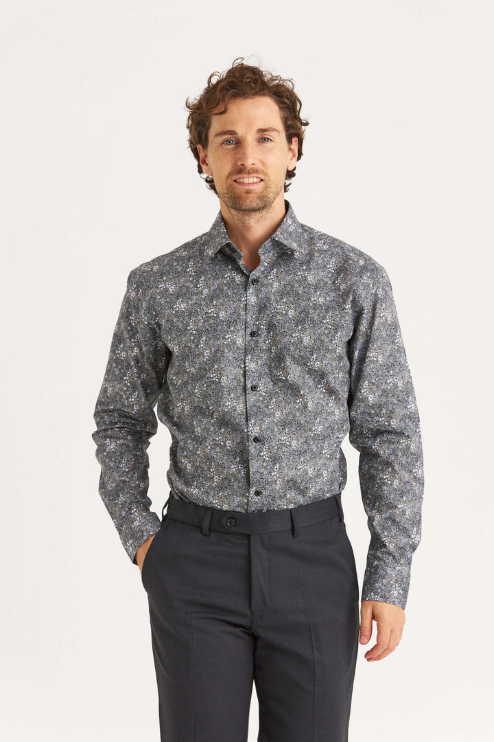 Beige skjorta med blommigt print