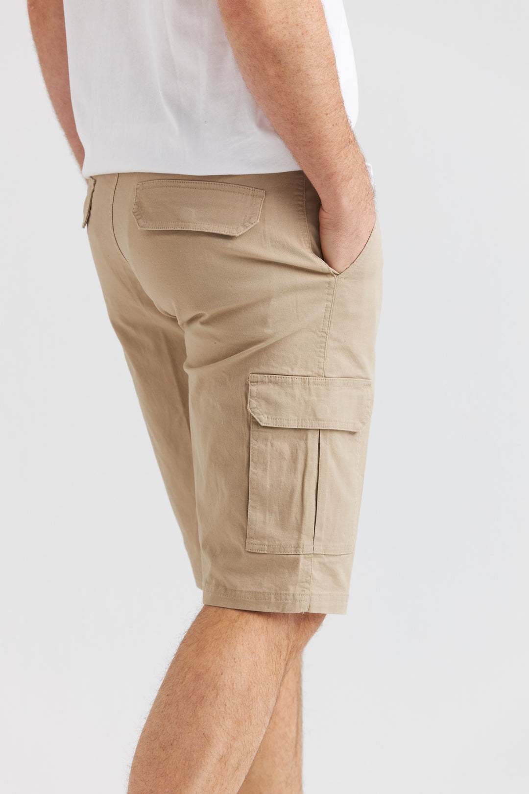 Beige shorts med benficka