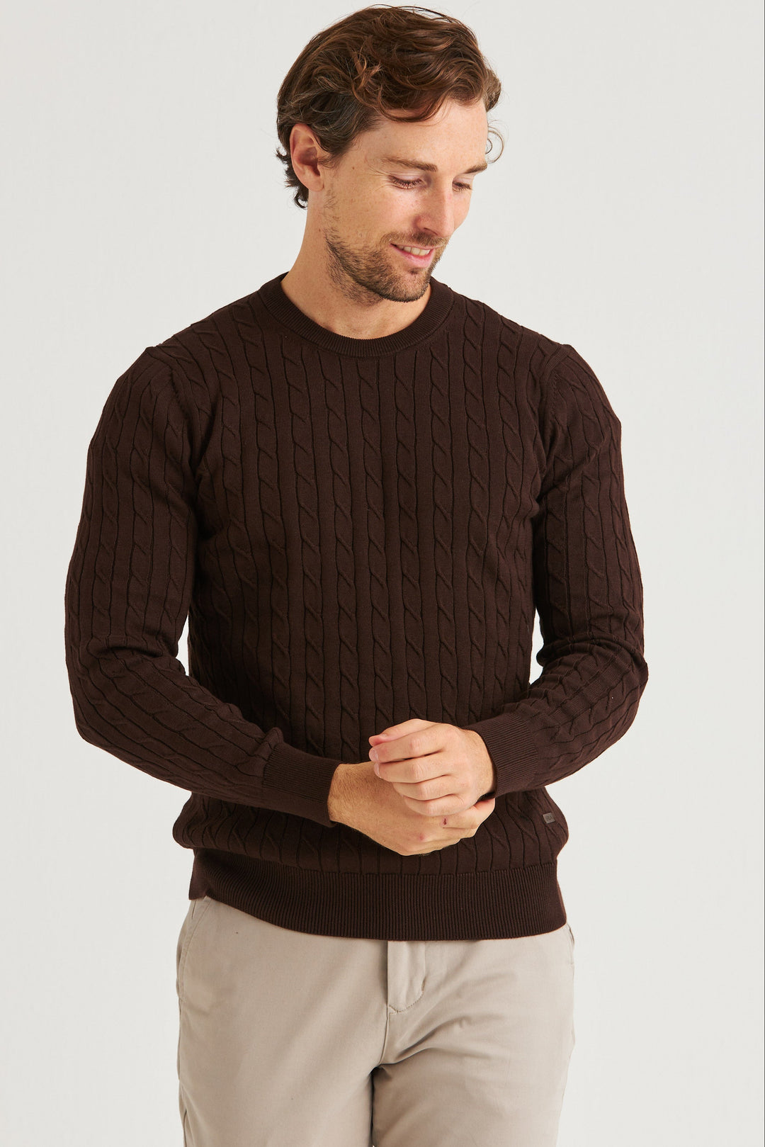 Mörkbrun Kabelstickad Crew Neck