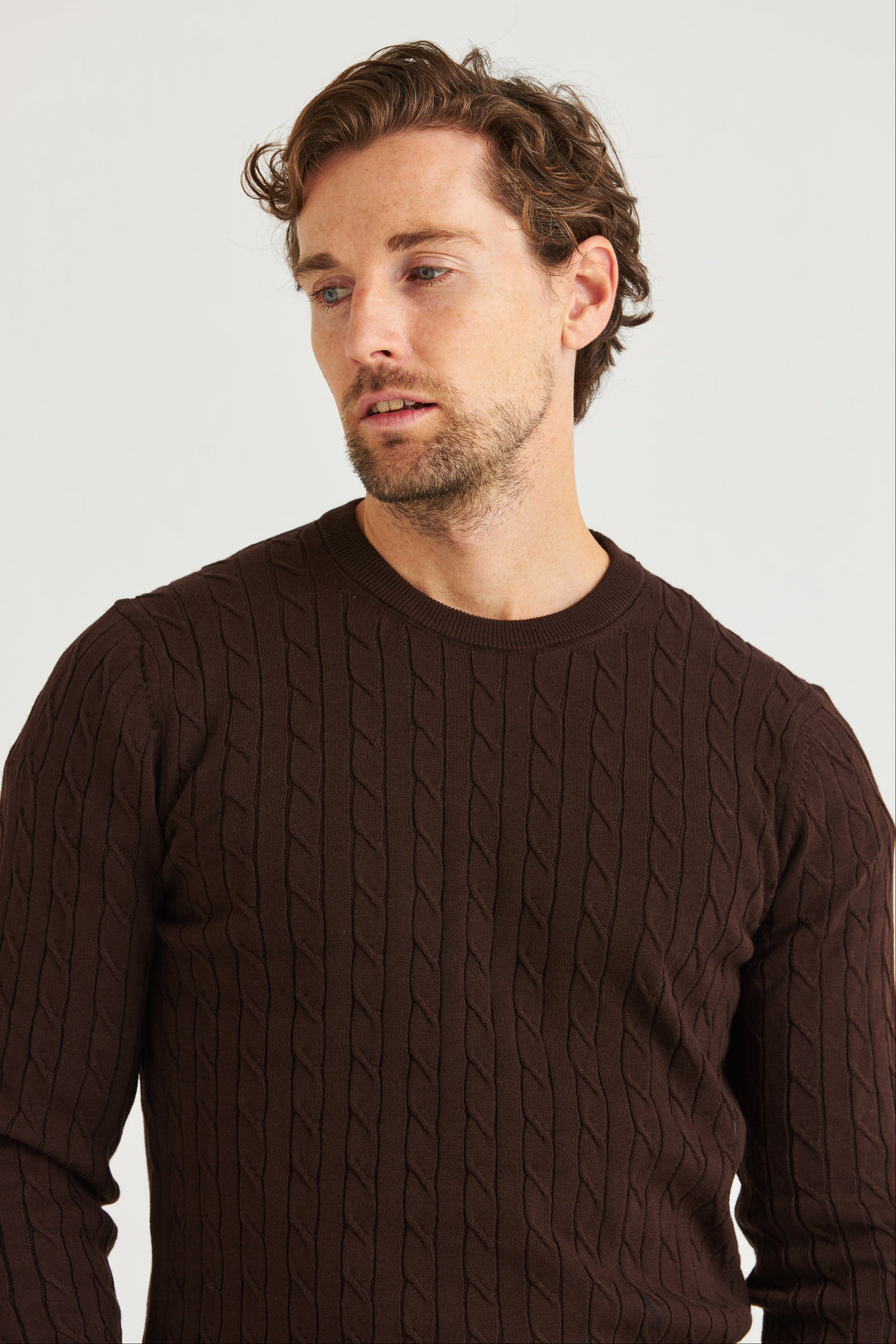 Mörkbrun Kabelstickad Crew Neck