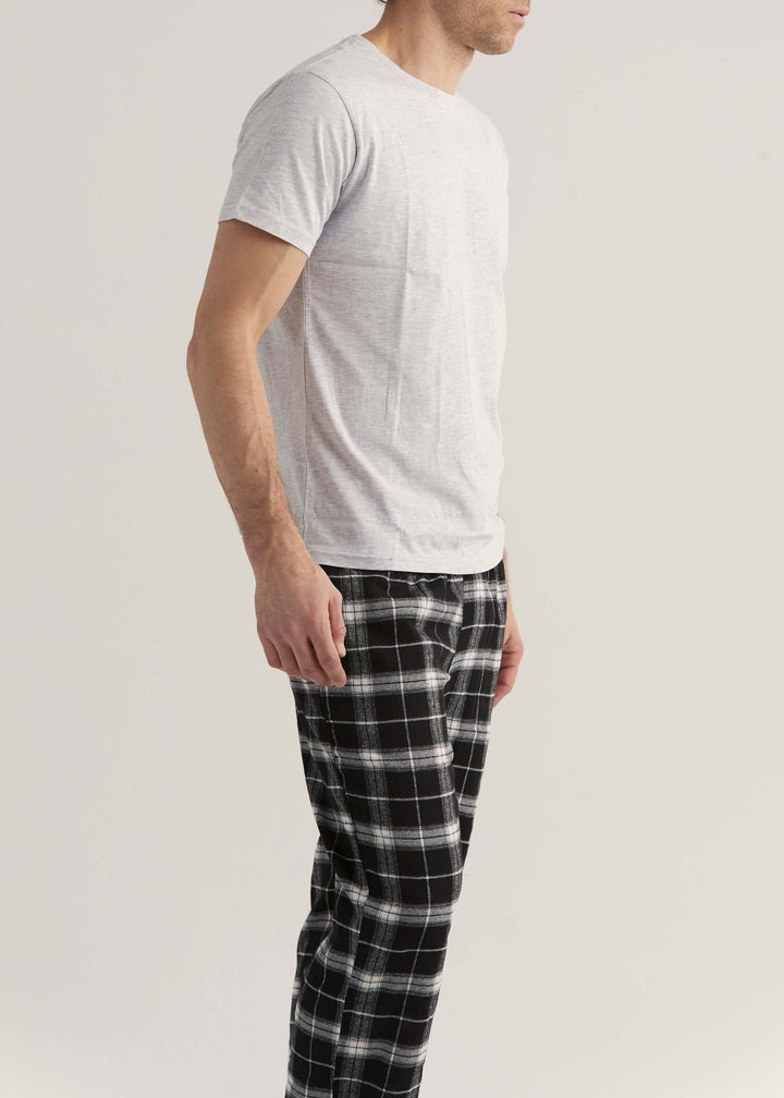 Pyjamas i rutig flanell - Ljusgrå