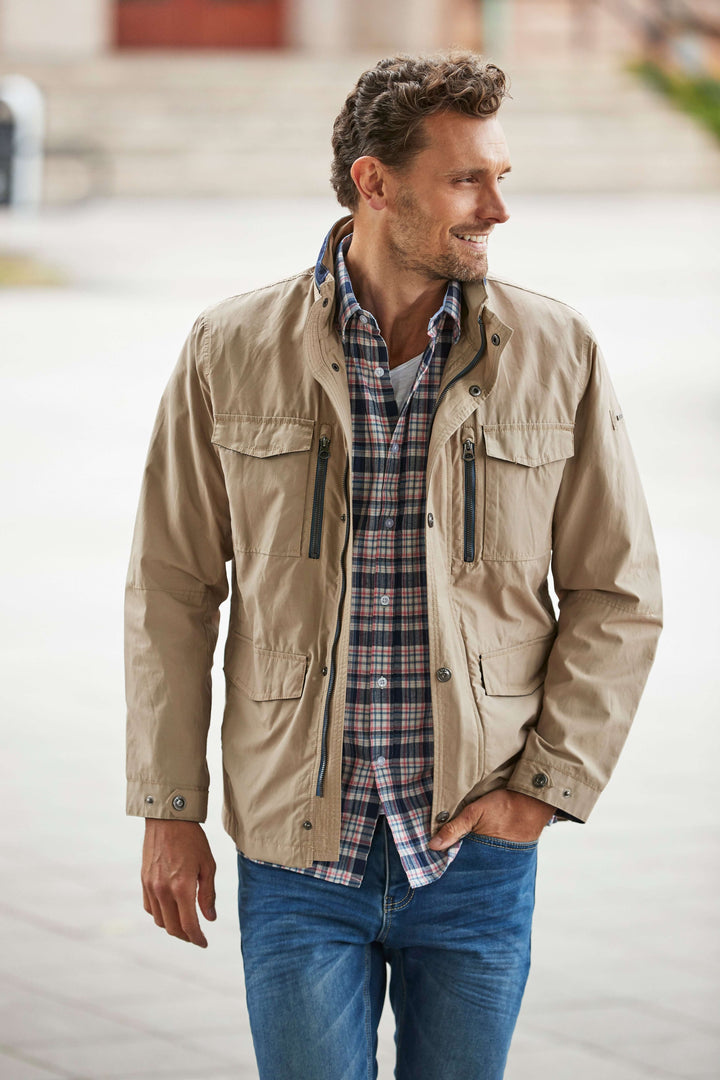 Fieldjacka i Beige